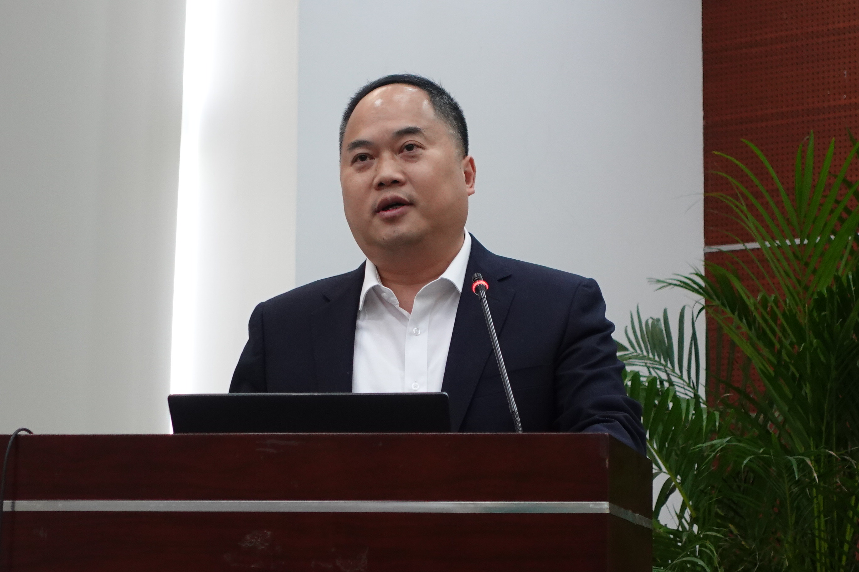 西交大高端裝備研究院蒞臨亨通參觀交流——智改數(shù)轉,同享共筑(圖3) 西交大高端裝備研究院蒞臨亨通參觀交流——智改數(shù)轉,同享共筑(圖3)